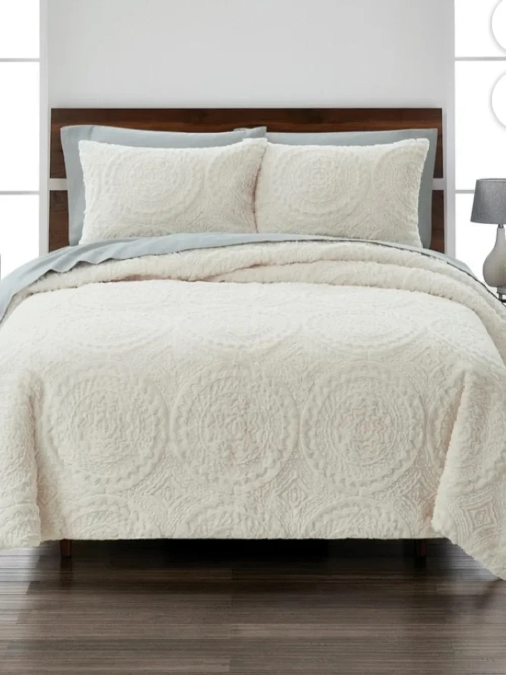 Better Homes And Gardens Medallion Cream Comforter
